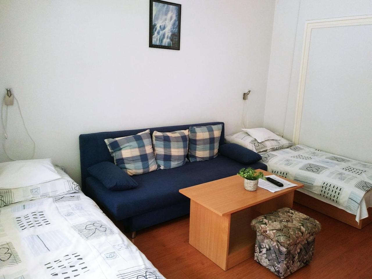 Platan Apartmanhaz Apartment Miskolc Ngoại thất bức ảnh