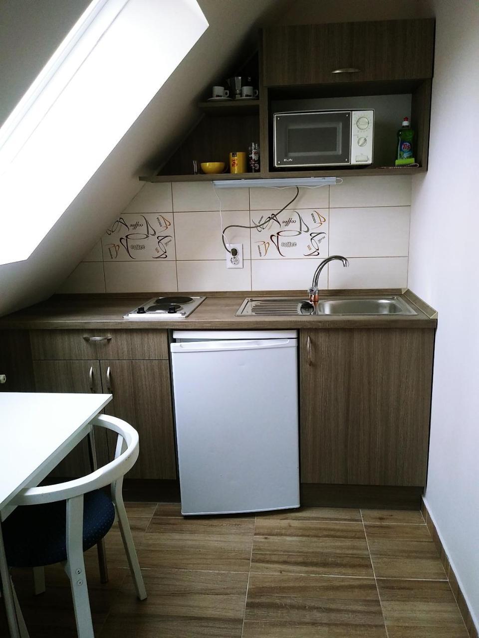 Platan Apartmanhaz Apartment Miskolc Ngoại thất bức ảnh